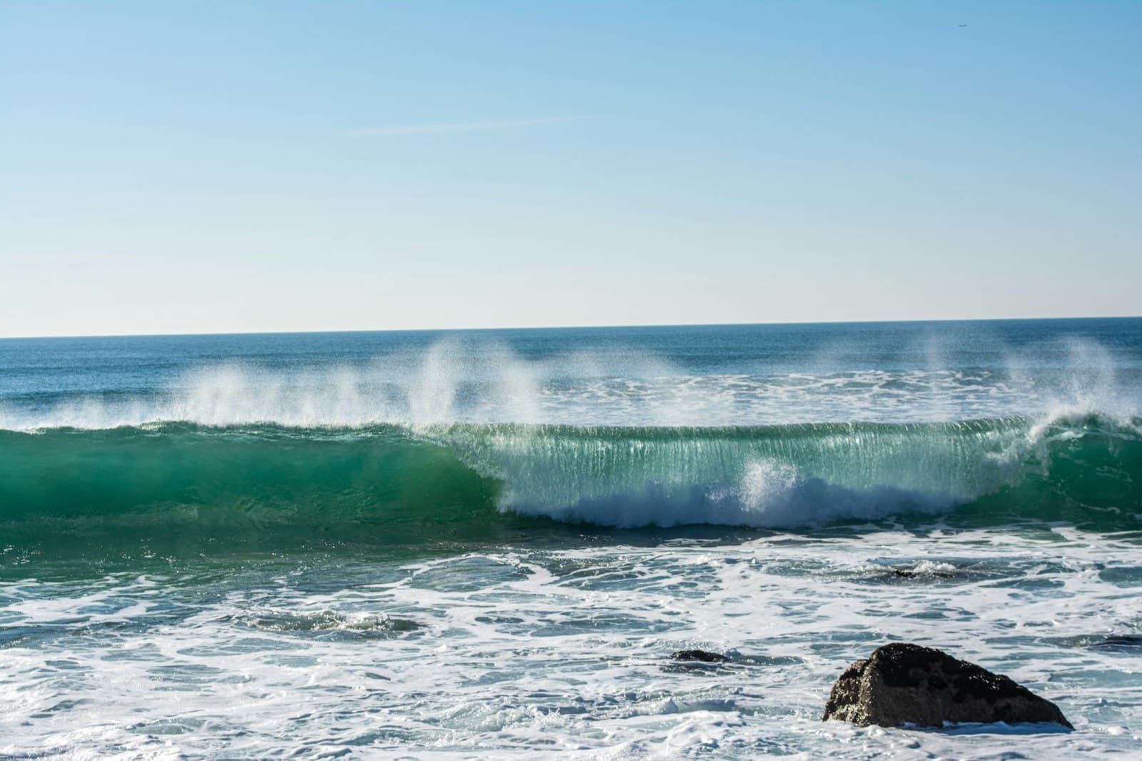 Surfing in Costa da Caparica
