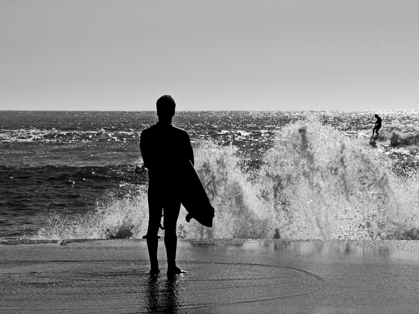 Surfing in Matosinhos