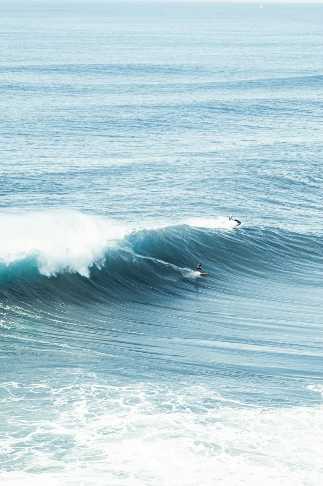 Surfing in Nazaré